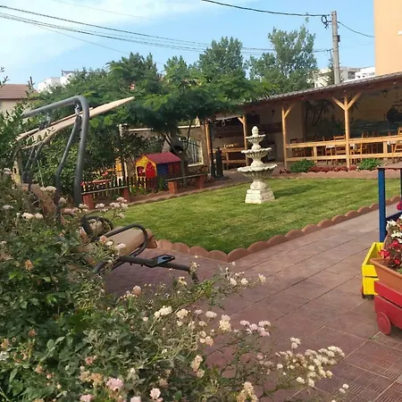 Vila Acelya בית הארחה